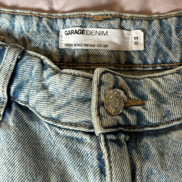 Garage Jean shorts - Picture 3 of 3